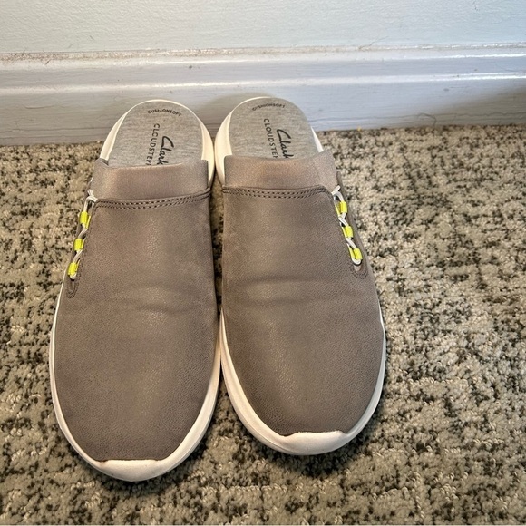 Cloudsteppers by Clarks Cushion Soft Gray Nova Ease Mules Size 6 - Picture 1 of 10
